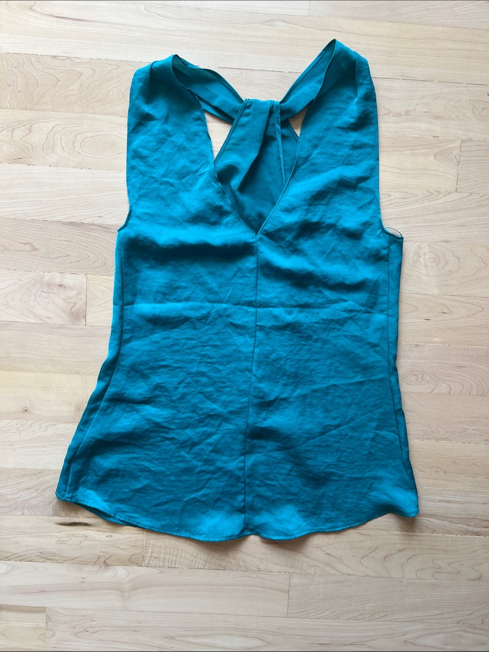 le chateau Teal Sleeveless V-Neck Tie-Back Camisole